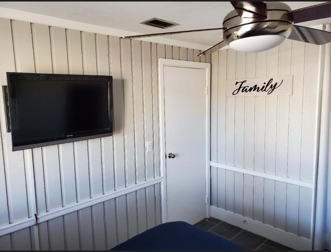 Beautiful Cottage Near Lake Louisa & Mins From Disney, Vehicle Rental Available Clermont Bagian luar foto